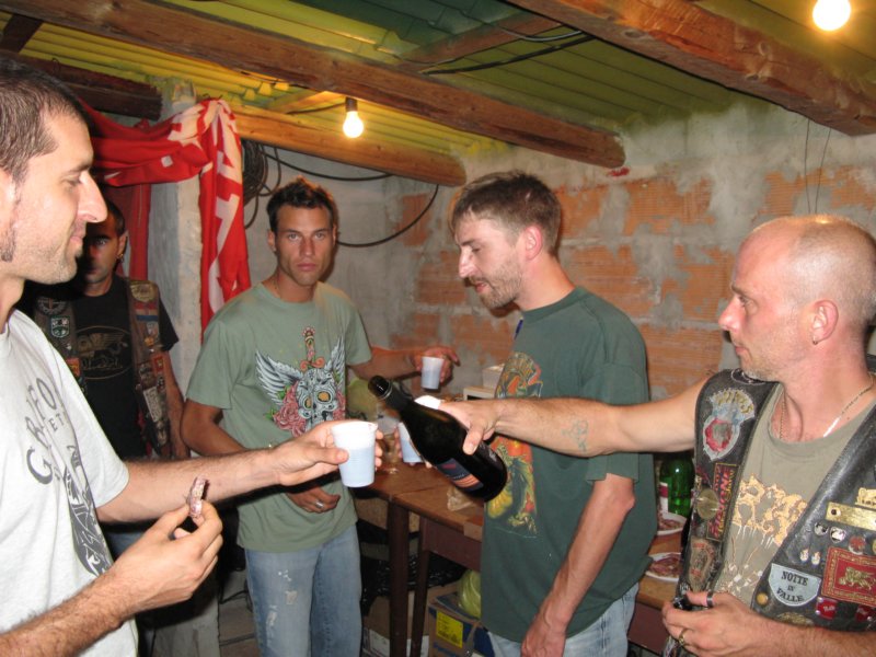 photo3.jpg